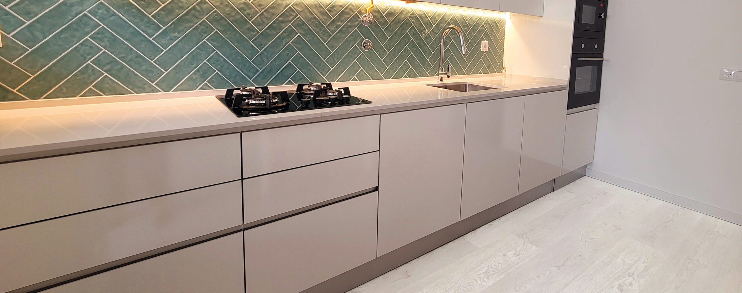 Cloudy River Oak - Image 4